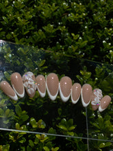 Load image into Gallery viewer, Hugs & French