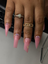 Load image into Gallery viewer, Poised